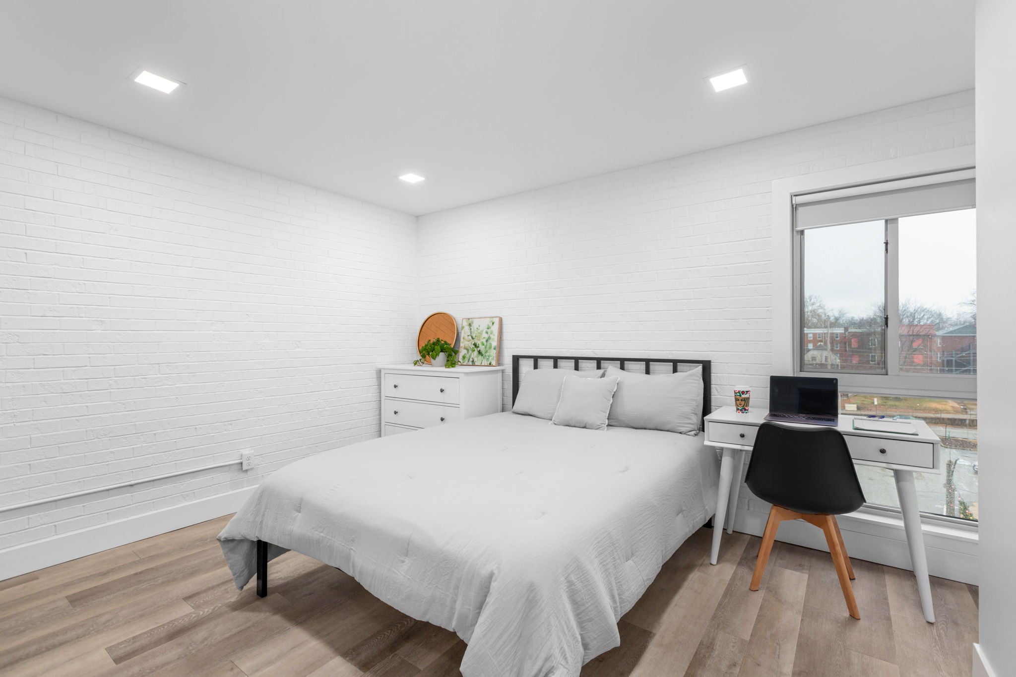 Load image into Gallery viewer, PARIS