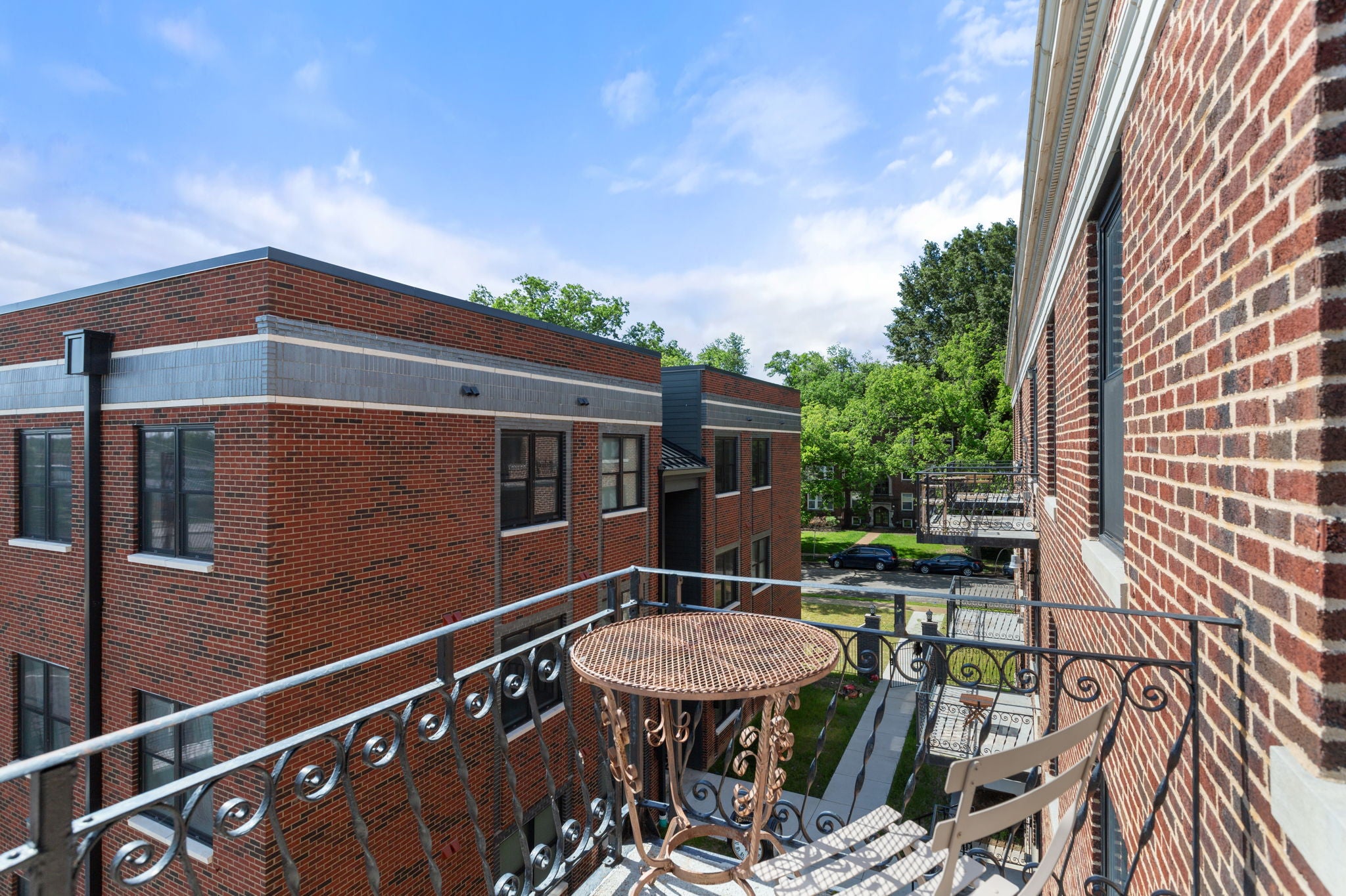 Load image into Gallery viewer, APOLLO