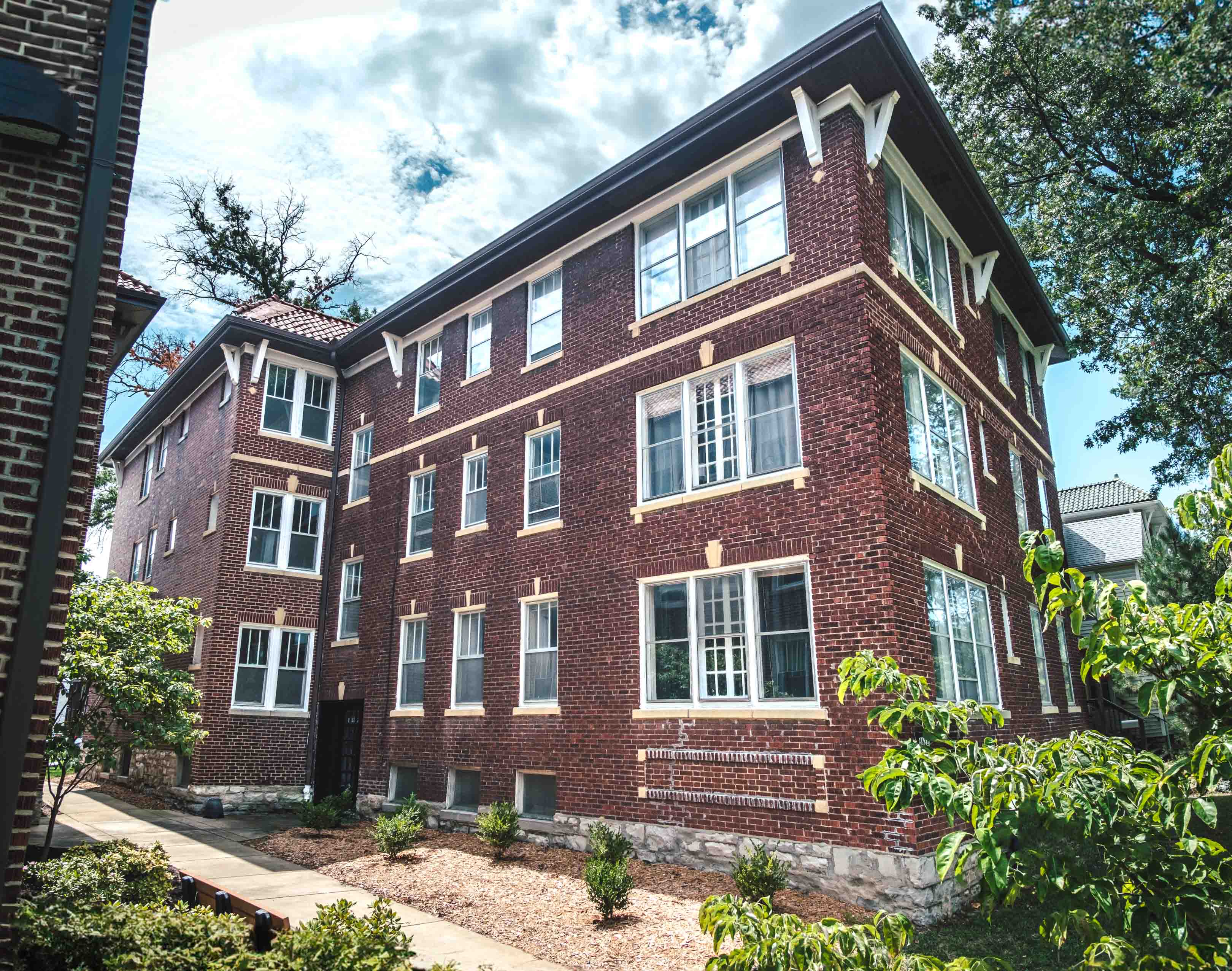 Load image into Gallery viewer, THREE-TWO