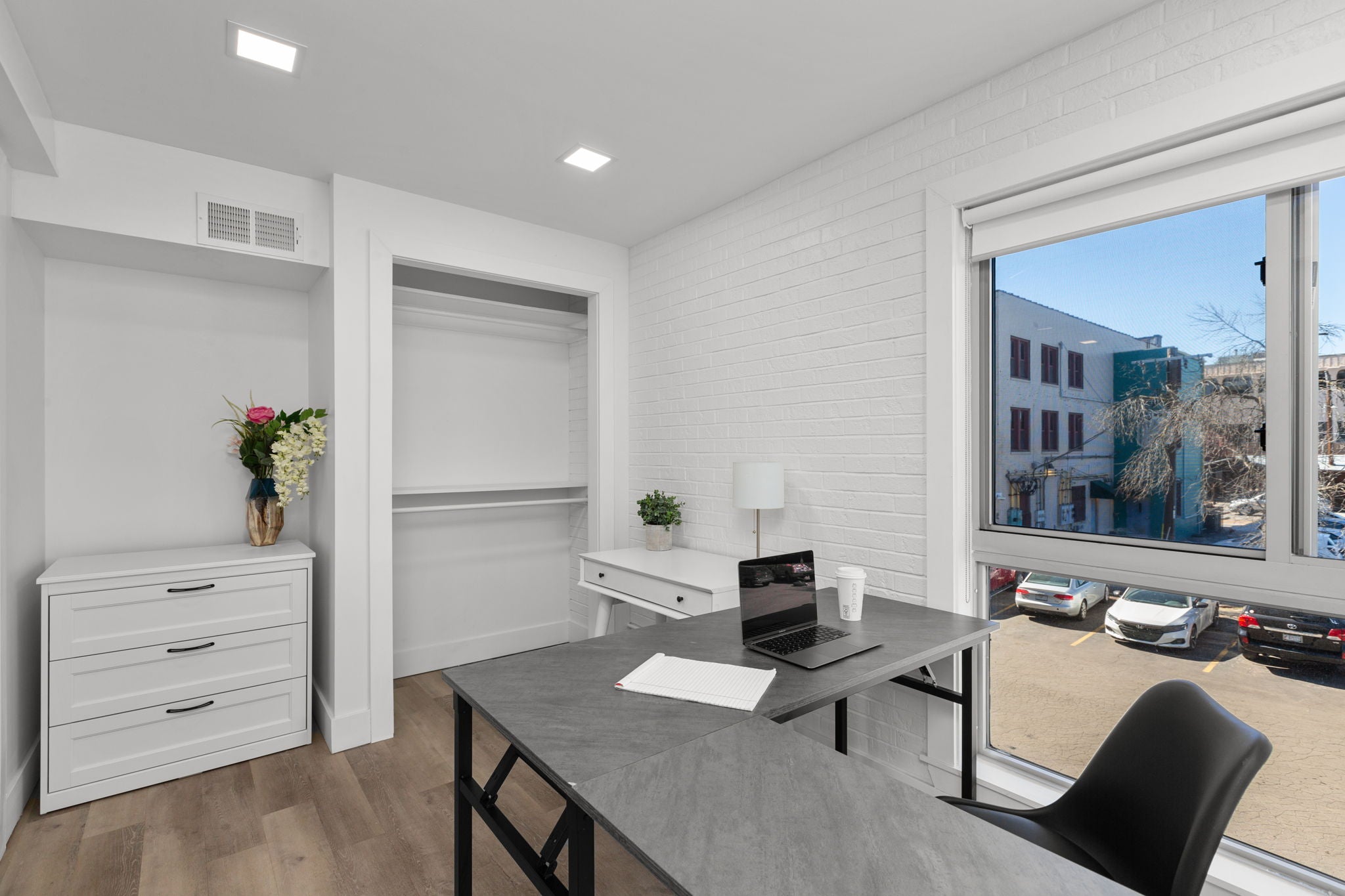 Load image into Gallery viewer, TOKYO