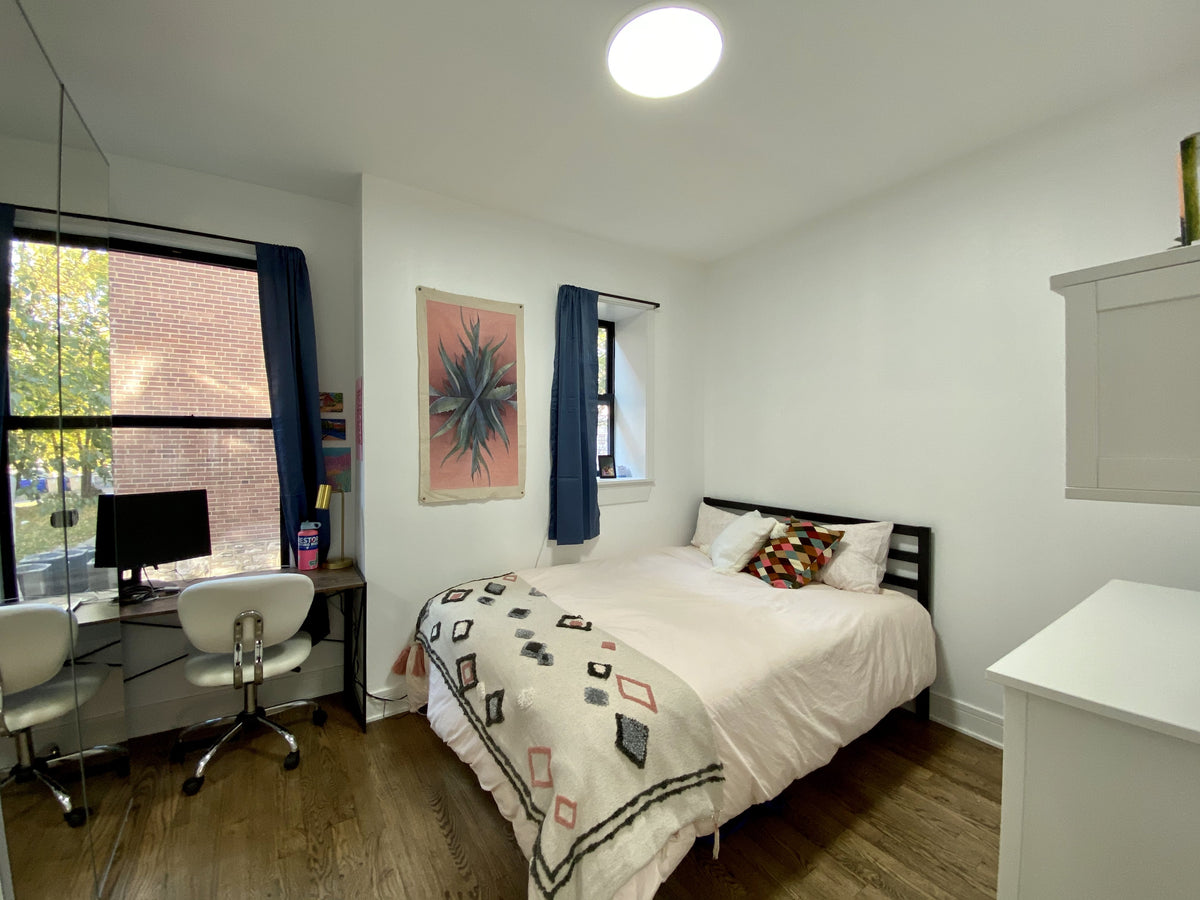 APOLLO WashU Off Campus Student Housing Clock Tower Company